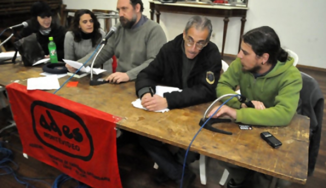Profesores de Montevideo levantan huelga 