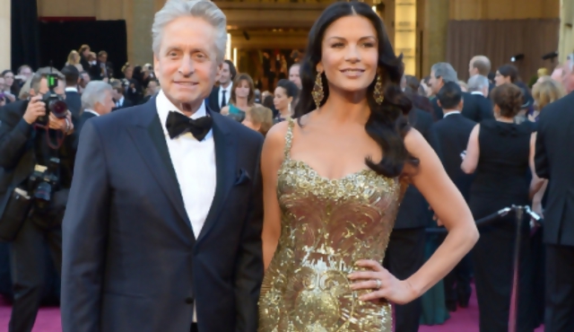 Michael Douglas y Catherine Zeta Jones se toman un tiempo