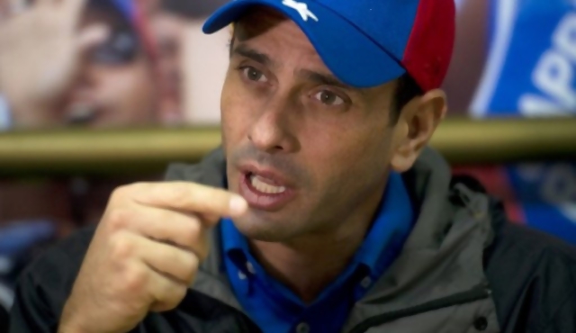 Capriles: si fuera gay, lo diría
