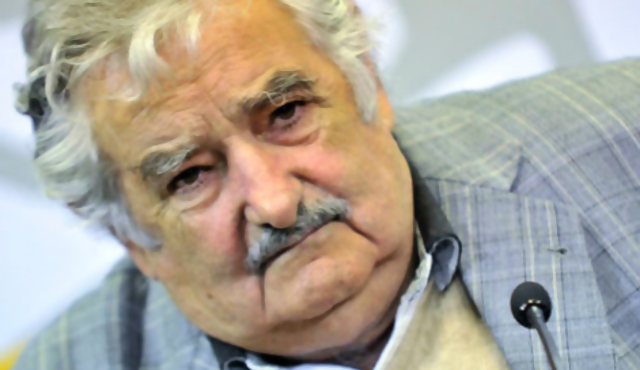 Mujica: los políticos no deben llevar sus "crispaciones" a la Justicia
