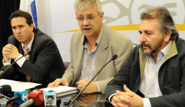 Mujica no aceptó renuncia de Setelich