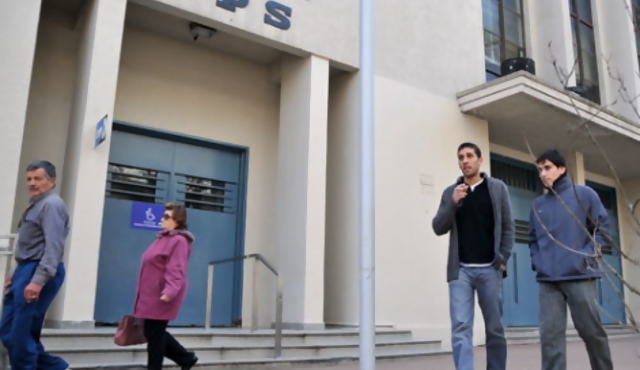 Fonasa: Nuevo ingreso de cónyuges sin trabajo y sin hijos