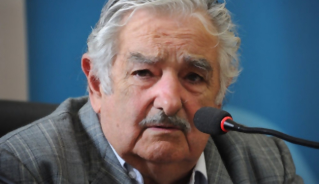 Mujica anuncia mediación entre Colombia y las FARC