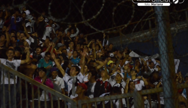 “El Parque es Wembley pero mandan a los visitantes a una caja de zapatos”