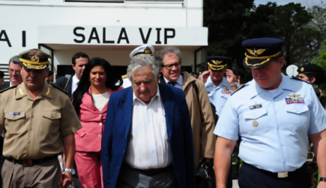 Mujica viajó a Chile para la asunción de Bachelet