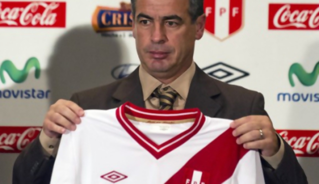 Bengoechea asumió en Perú