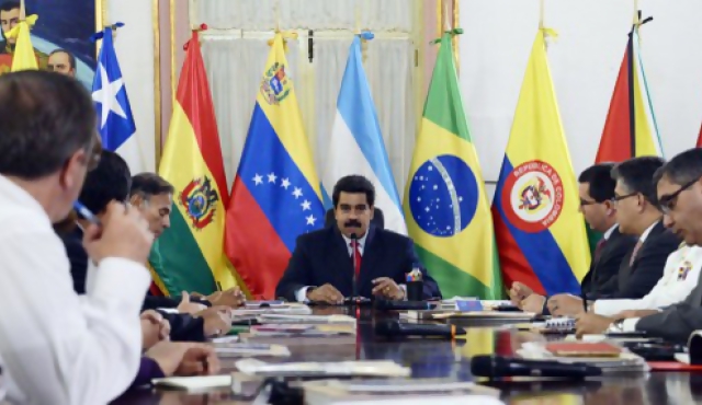 Denuncia de intento golpista y nueva condena a un opositor en Venezuela