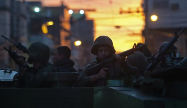 Policía militar ocupa otra favela en Rio