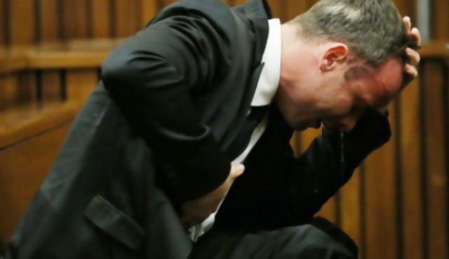 Pistorius pidió perdón por la muerte de su novia