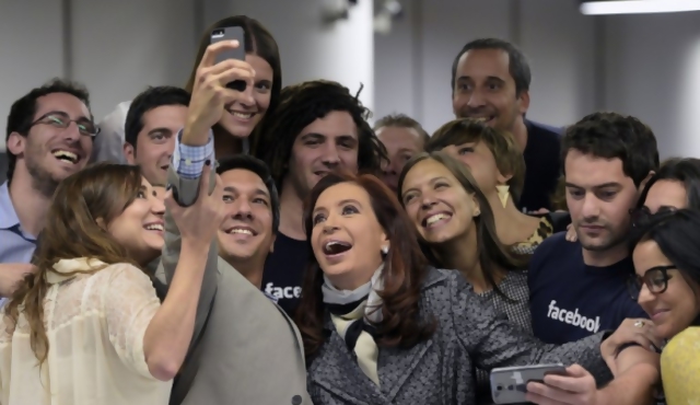 Cristina inauguró las oficinas de Facebook en Argentina