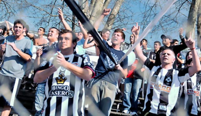Wanderers: Pereira en la cancha y su gente en las tribunas
