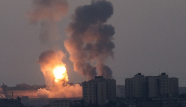 Cohetes de Hamas alcanzan Tel Aviv tras bombardeo israelí