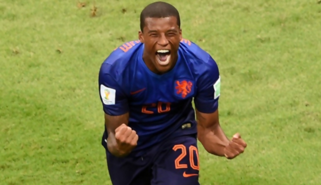 Holanda le gana 2-0 a Brasil