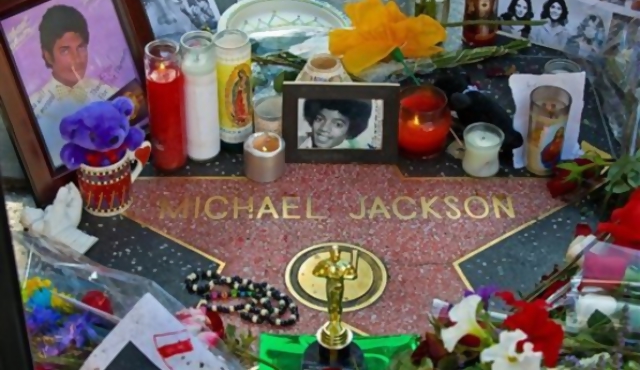 Funeral de Jackson: miles se pelean por entradas