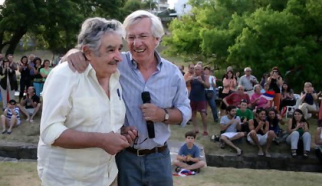 “El Frente es pueblo en primer término”