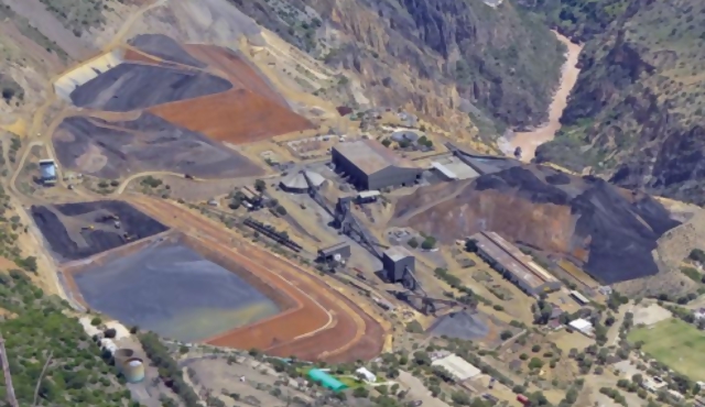 Minera debe pagar 163 millones de dólares a Perú