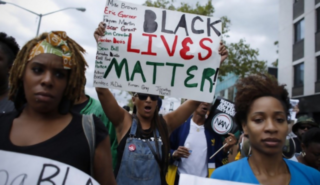 Manifestación en Nueva York tras muerte de padre de familia negro