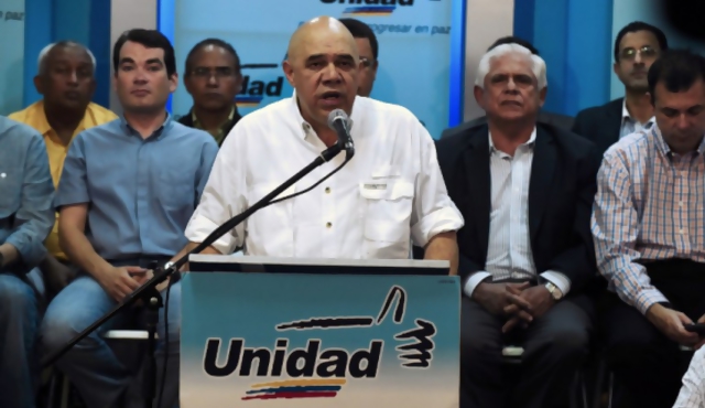 Periodista cercano a clases populares nuevo líder de la oposición venezolana