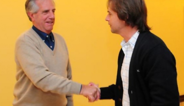 Vázquez, Lacalle Pou y las pompas de jabón, encuentro y reproche en Melo