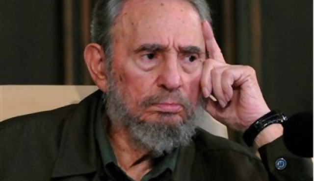 Fidel ofrece ayuda a EEUU para lucha contra el ébola