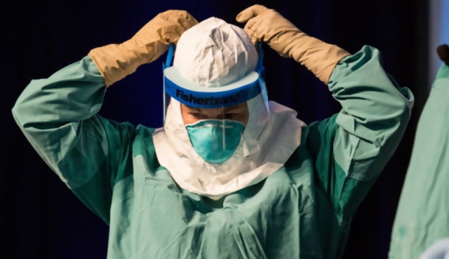EEUU aumenta restricciones a pasajeros que provienen de zonas con ébola