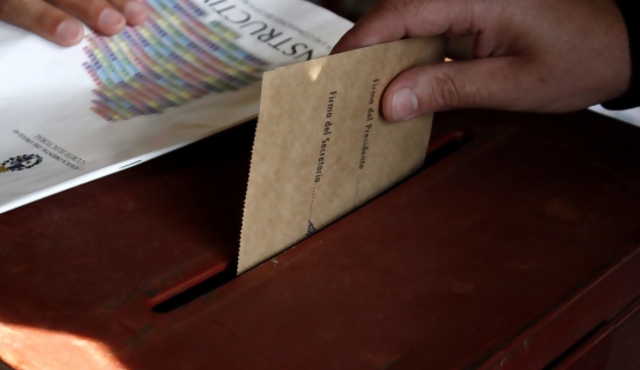 Las "fallas" de las encuestas y sus márgenes de error   