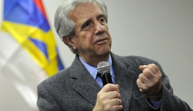 Las cartas con promesas de Vázquez en el interior