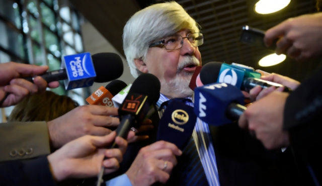 "No se trata de estar a gusto" sino de "mantener políticas"