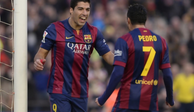 Barcelona golea con primer gol de Suárez en liga