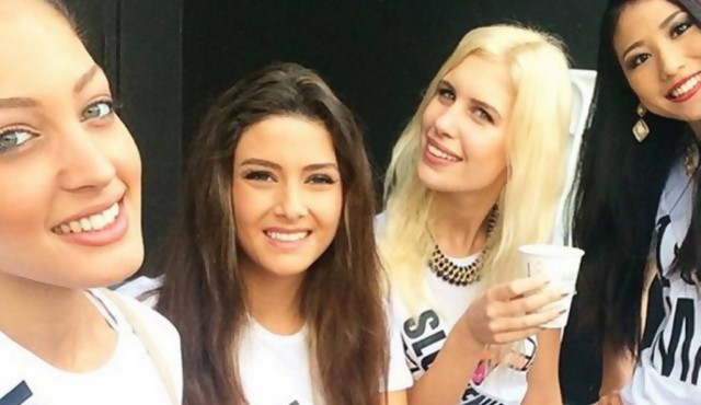 Polémica por selfie de Miss Líbano y Miss Israel