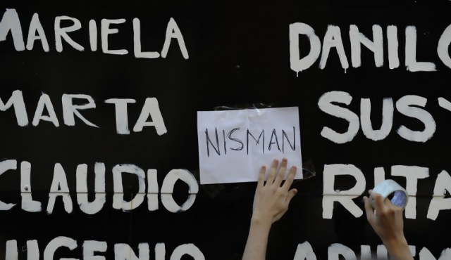 Ordenan arraigo de uno de los custodios de Nisman