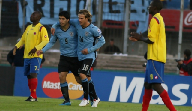 Eguren lo liquidó, Uruguay 3 a 1 