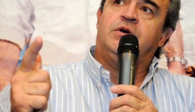 “Los políticos somos el reflejo de la sociedad”