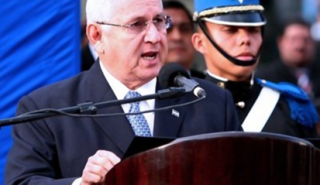 Micheletti exige a Zelaya que acepte elecciones en Honduras 