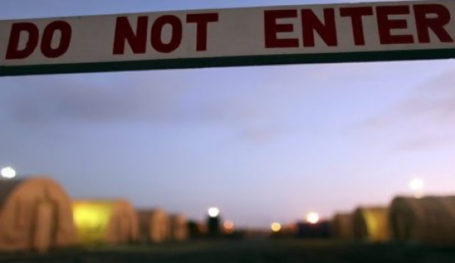 Guantánamo: torturaban con música de Barney