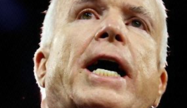  Un año después de su derrota electoral, McCain y Palin siguen en primer plano  