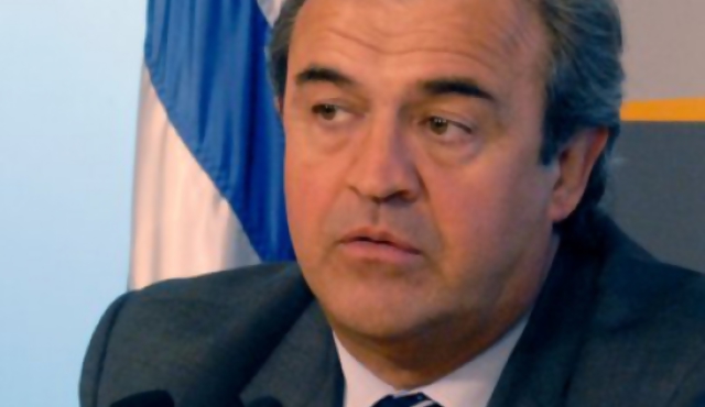 Larrañaga: no se puede plebiscitar la vida
