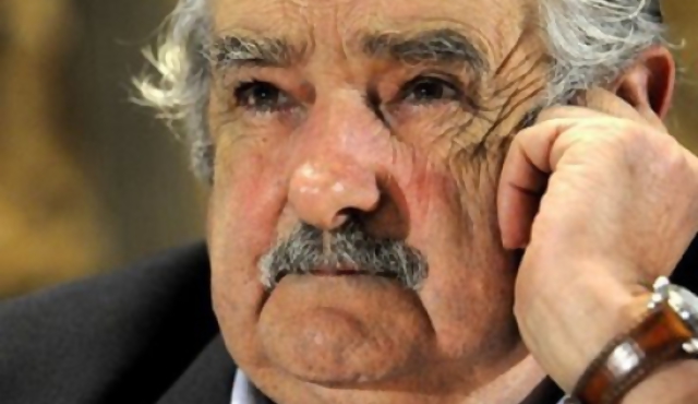 Mujica respondió a la Iglesia