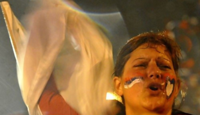 Alerta roja, azul y blanca