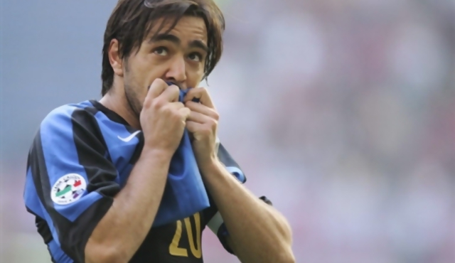 Recoba es la obsesión de Peñarol 