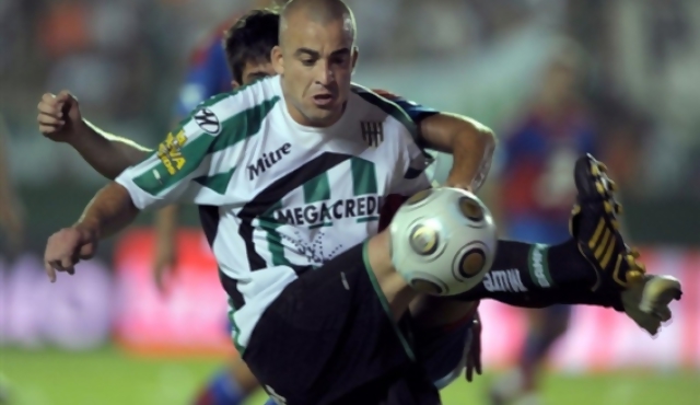 El Tanque Silva se queda en Banfield