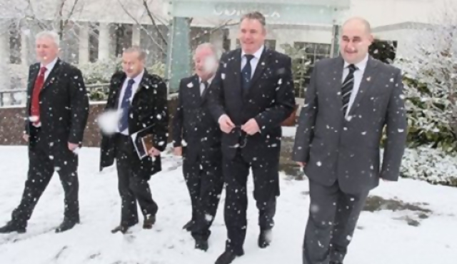 Última milicia unionista del Ulster concluye su desarme 