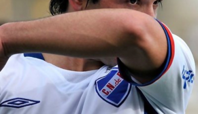 Lodeiro se fue al Ajax y se queda en Holanda