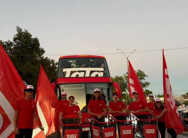 Portal 180 - TaTa acompañó el Carnaval 2026 en todo el país como supermercado oficial de la fiesta popular