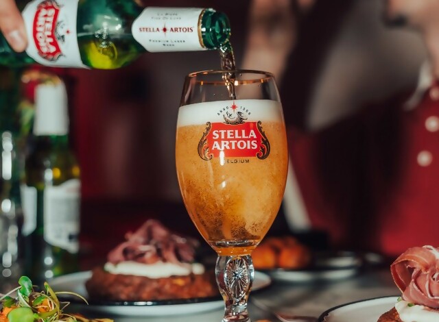 Portal 180 - Stella Artois propone experiencias únicas donde el ritual de la cerveza se fusiona con la mejor gastronomía