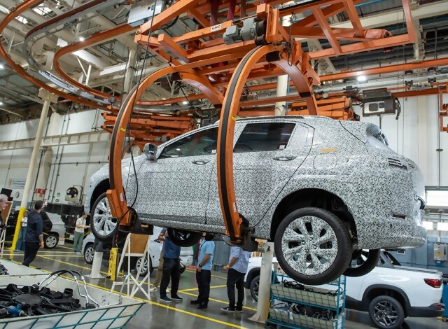 Portal 180 - GM adelanta detalles del desarrollo, dimensiones y posicionamiento  del Chevrolet Sonic