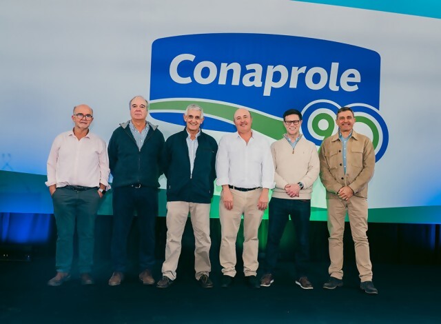 Portal 180 - Más de 1.900 productores celebraron los 90 años de Conaprole en la Rural del Prado